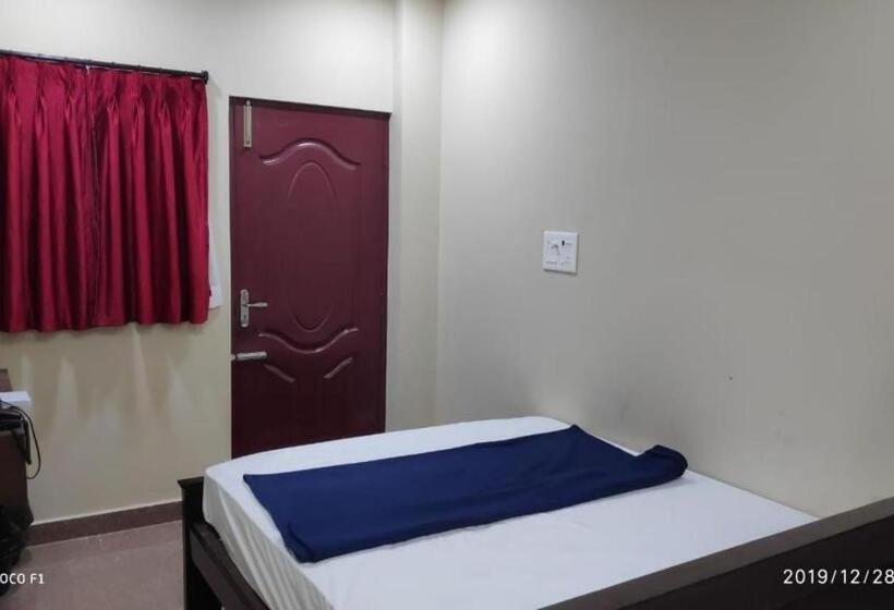 Dream Stay Guest House Пудучеррі Екстер'єр фото