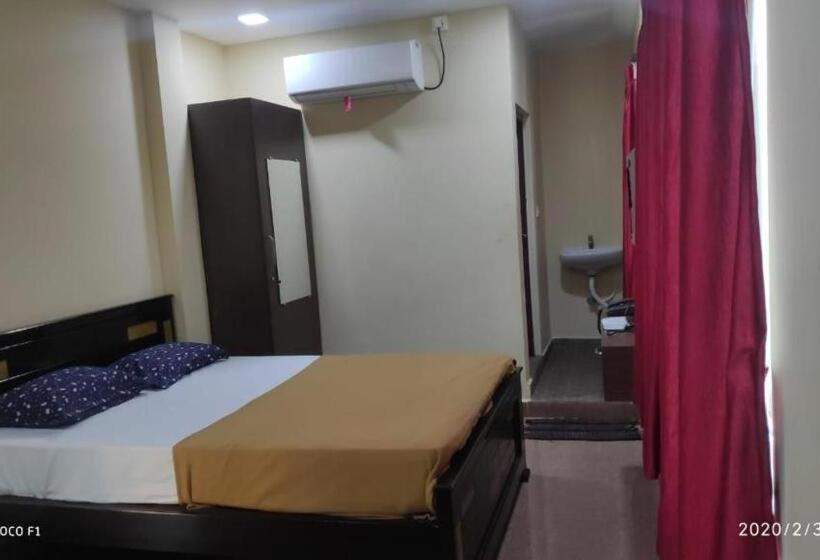 Dream Stay Guest House Пудучеррі Екстер'єр фото